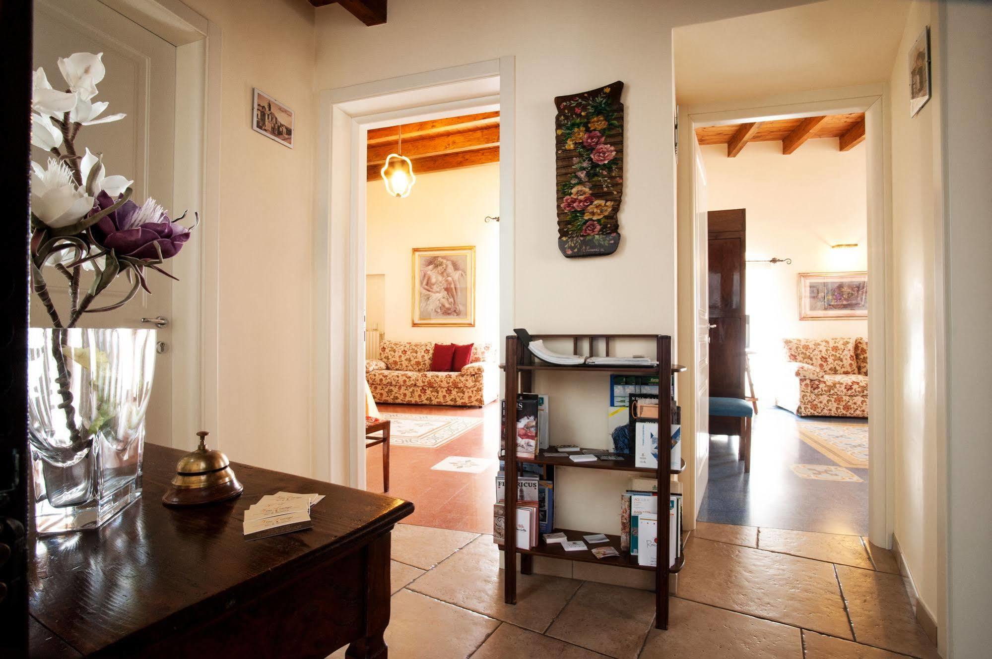 Vinslounge Suite Μπαρλέτα Εξωτερικό φωτογραφία