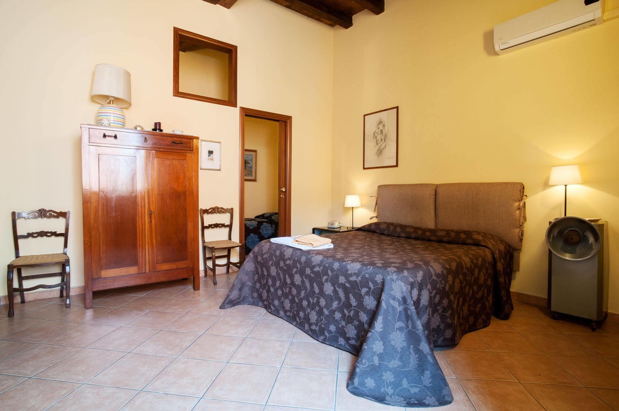 Vinslounge Suite Μπαρλέτα Εξωτερικό φωτογραφία