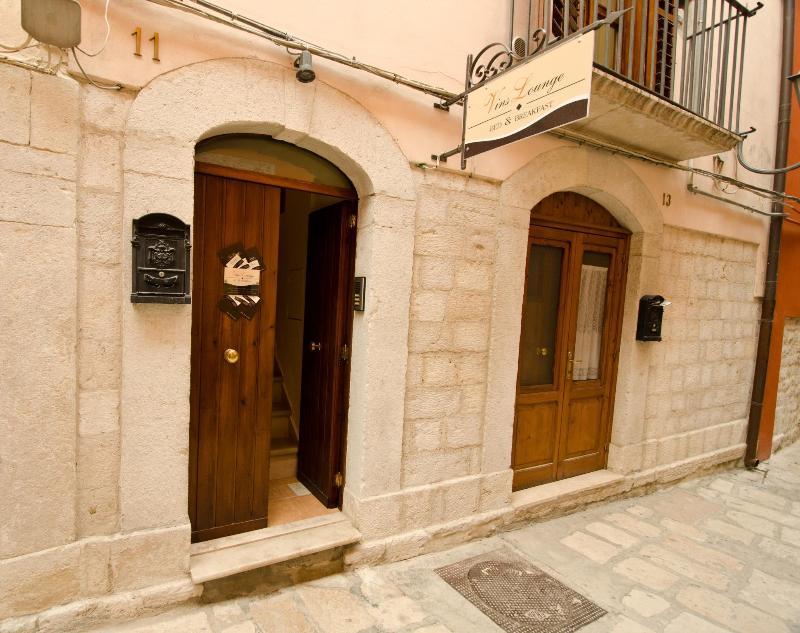 Vinslounge Suite Μπαρλέτα Εξωτερικό φωτογραφία